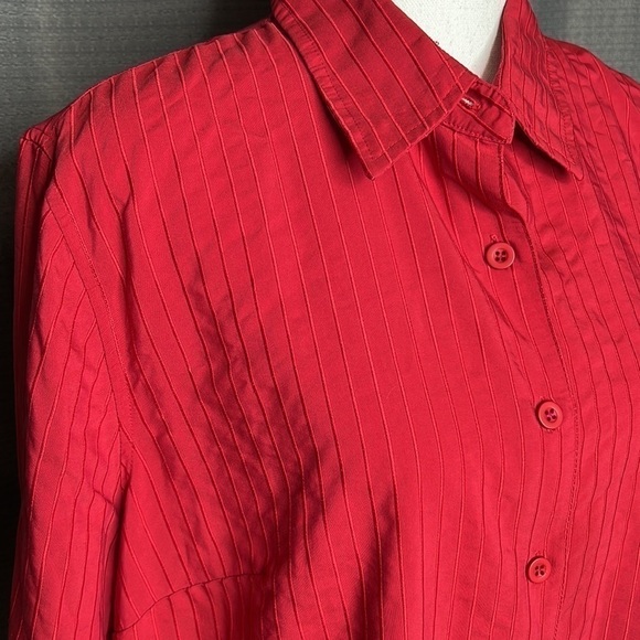 C. J. BANKS RED BUTTON FRONT BLOUSE SIZE 1X - Picture 2 of 7